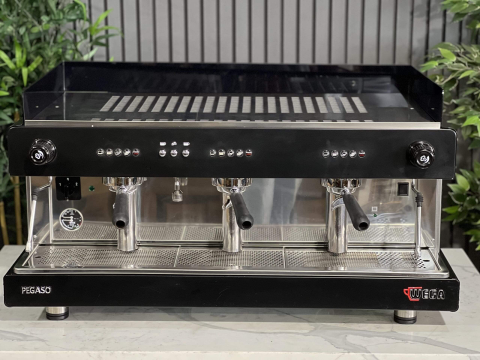 Wega Pegaso Machine à espresso 3 groupes